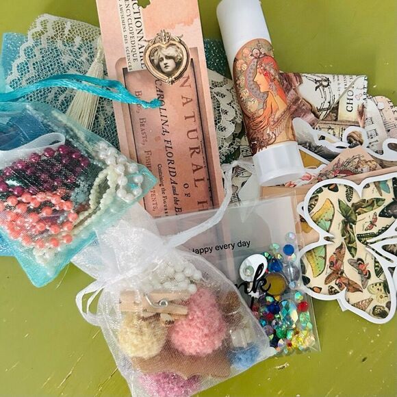 Vintage Victorian Nouveau Themed Multi-purpose Art Junk Journal Scrapbook Craft - Picture 3 of 5